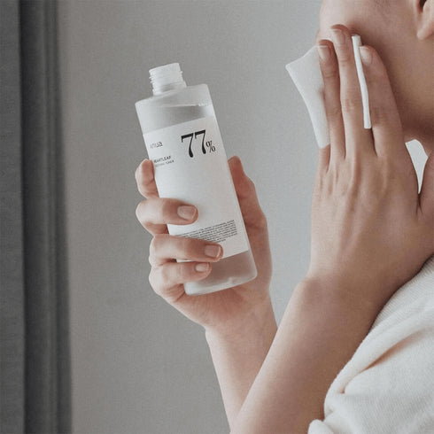 Tonerul Anua Heartleaf 77% este soluția perfectă pentru un ten curat, calm și fără coșuri. Recomandat pentru rutină coreeană anti-acnee și piele sensibilă.